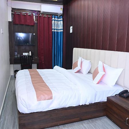 Sun High Stay Luxury Guest House Варанаси Екстериор снимка