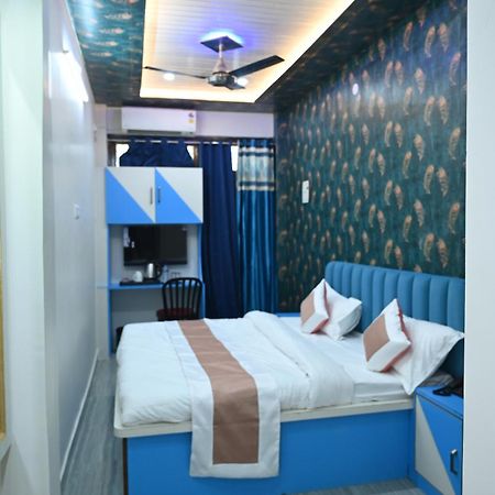 Sun High Stay Luxury Guest House Варанаси Екстериор снимка
